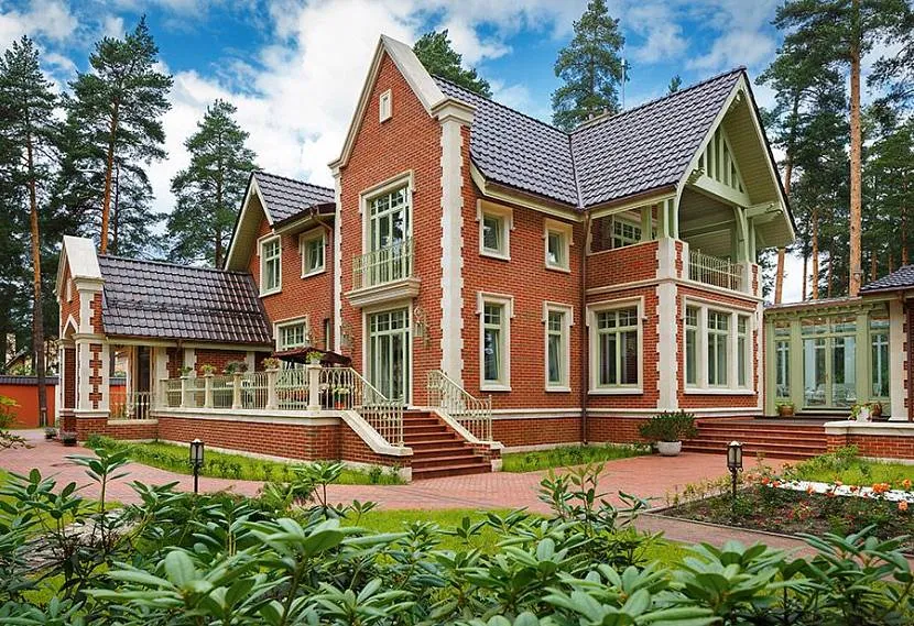 Dom wiejski – tradycyjny design i nowoczesne rozumienie komfortu