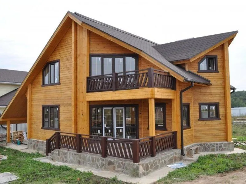 Domy drewniane są nie tylko piękne, ale także bezpieczne dzięki specjalnym impregnacjom.
