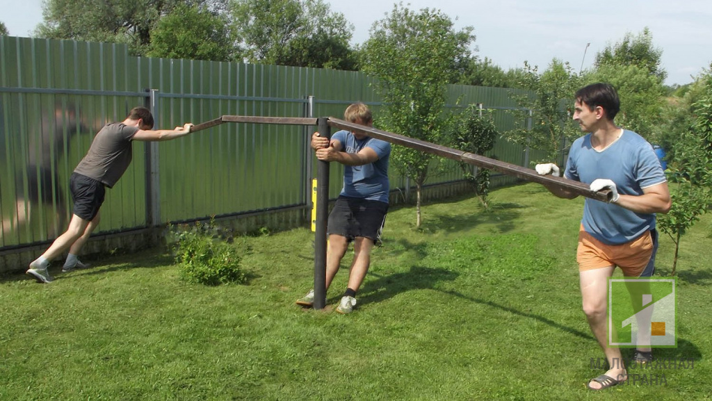 Jak dokręcić stosy śrub własnymi rękami: metody i funkcje instalacji