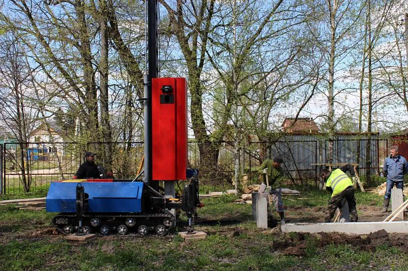 Mini Piling Rig Drives Zbrojone pale betonowe