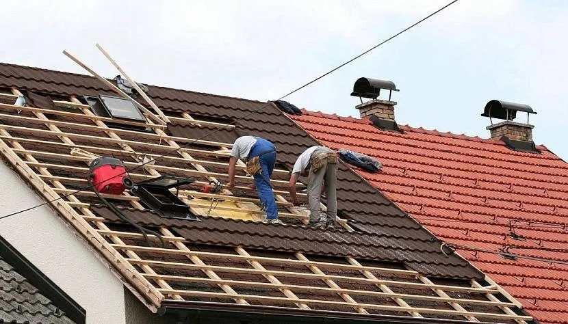 Zintegrowane podejście do naprawy dachu pozwoli Ci zaoszczędzić sporo czasu.