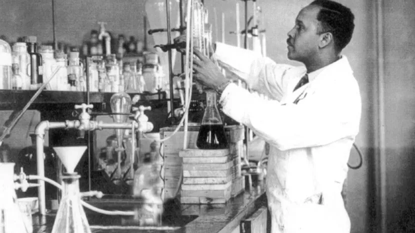 Робота у хімічній лабораторії середини минулого століття