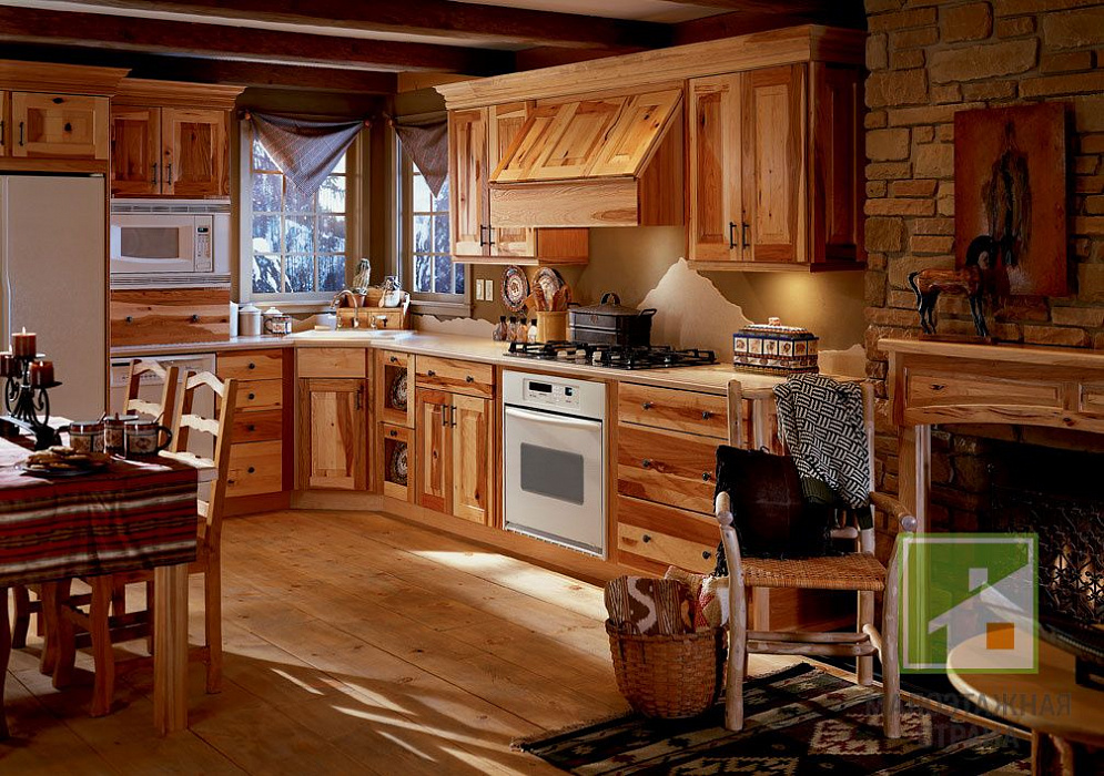Який вибрати інтер'єр для оформлення кухні в дерев'яному будинку