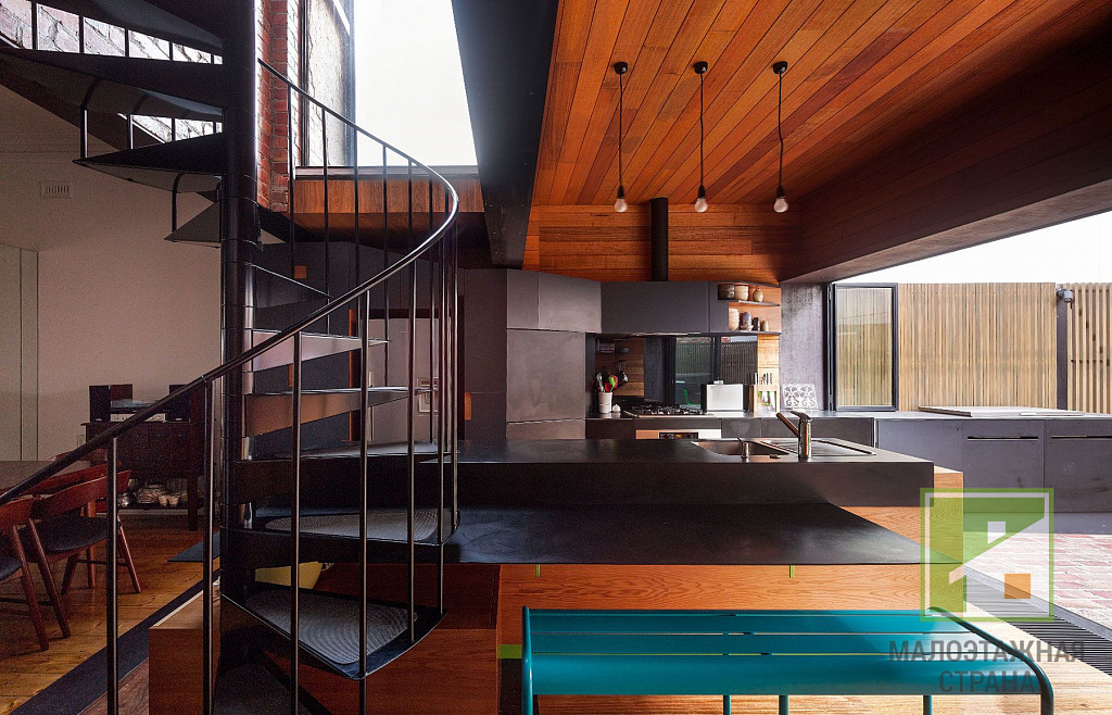 Лихо закручено: гвинтові сходи, як ключовий елемент у дизайні вашого будинку