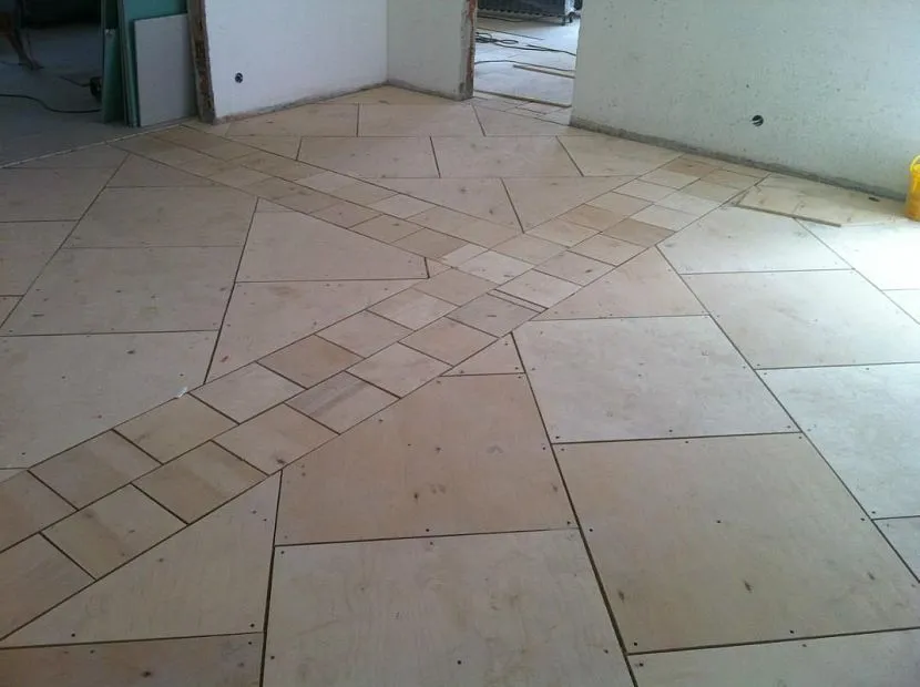 Arkusze sklejki można stosować do układania podkładu pod linoleum, płytki ceramiczne, parkiet i inne nowoczesne materiały.