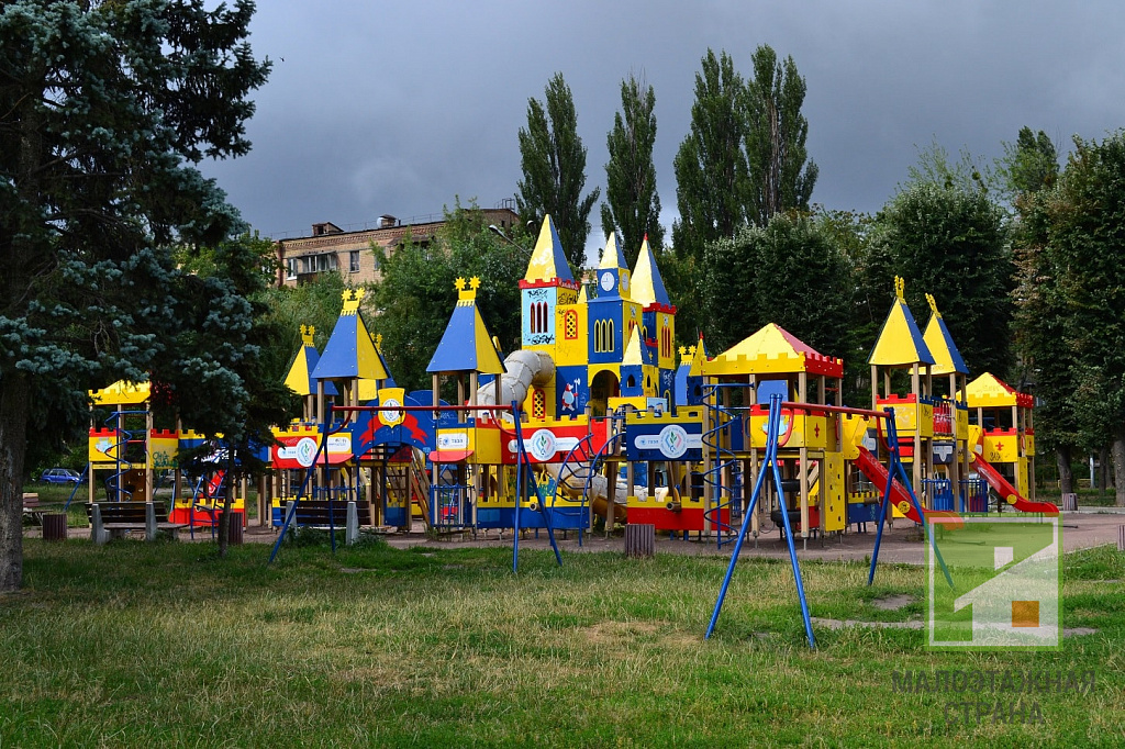 Wszystkie wymagania dotyczące placów zabaw, GOST