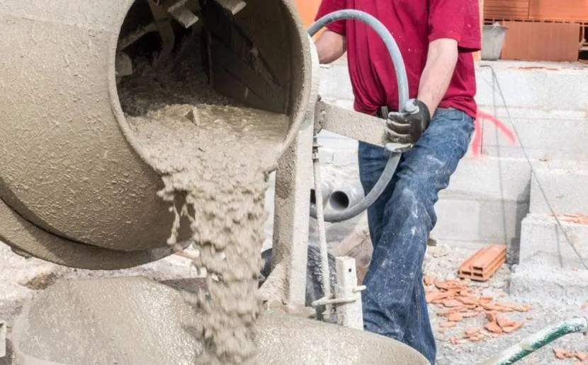 Przygotowanie roztworu betonu na obiekcie