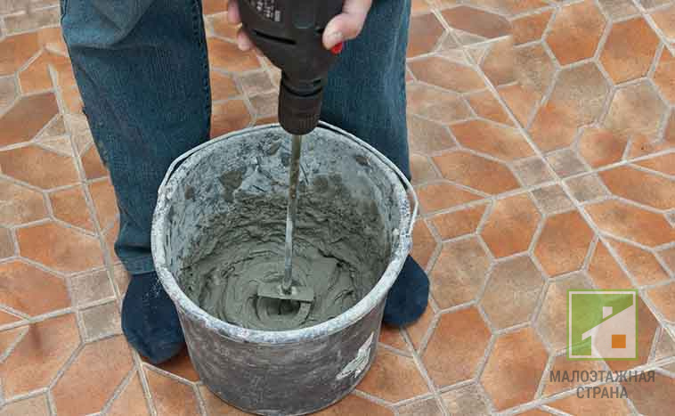 Jak prawidłowo używać rozcieńczalnika do betonu