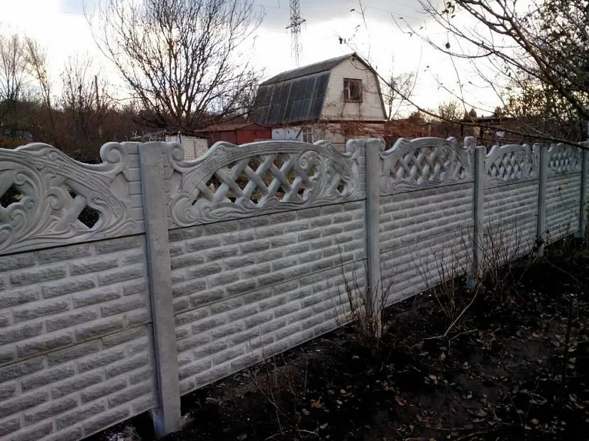 Betonowe ogrodzenie w czasach sowieckich było marzeniem właściciela prywatnego domu