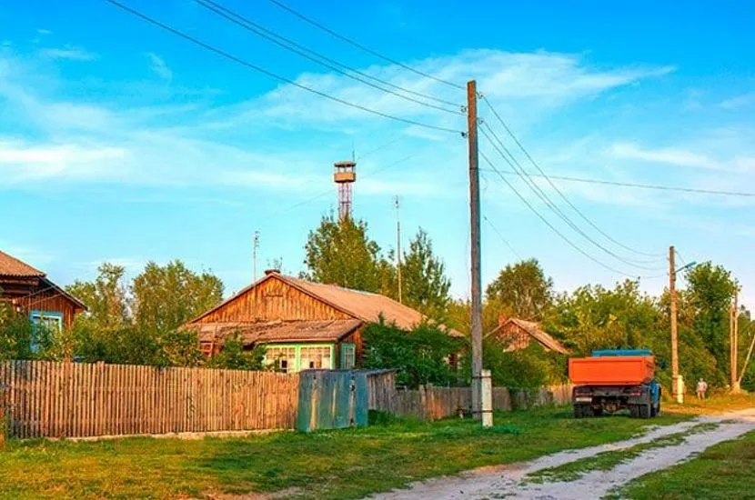 Існує лише два види внесків - членські та спеціальні.