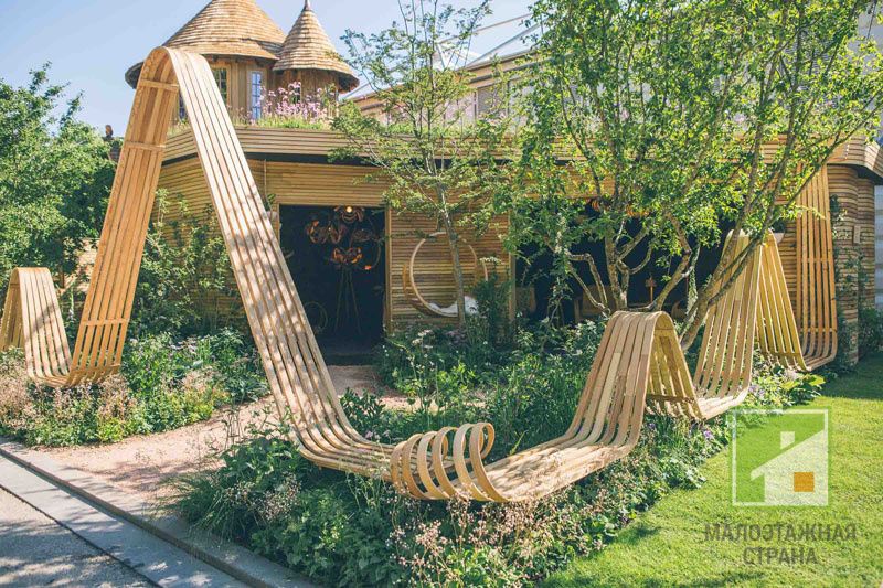 Paris Pavilion autorstwa Toma Raffielda na Chelsea Flower Show