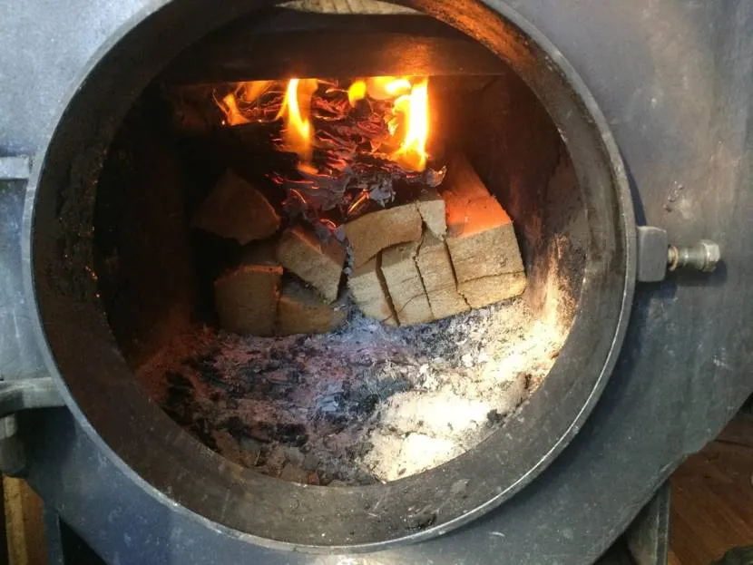 Tryb rozpalania lub szybkie nagrzewanie pomieszczenia