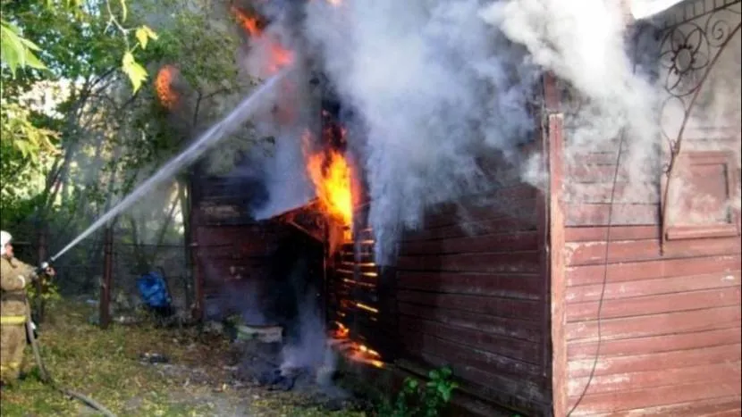 Pożary w wannie często występują z powodu niewłaściwie zainstalowanego lub uszkodzonego komina.