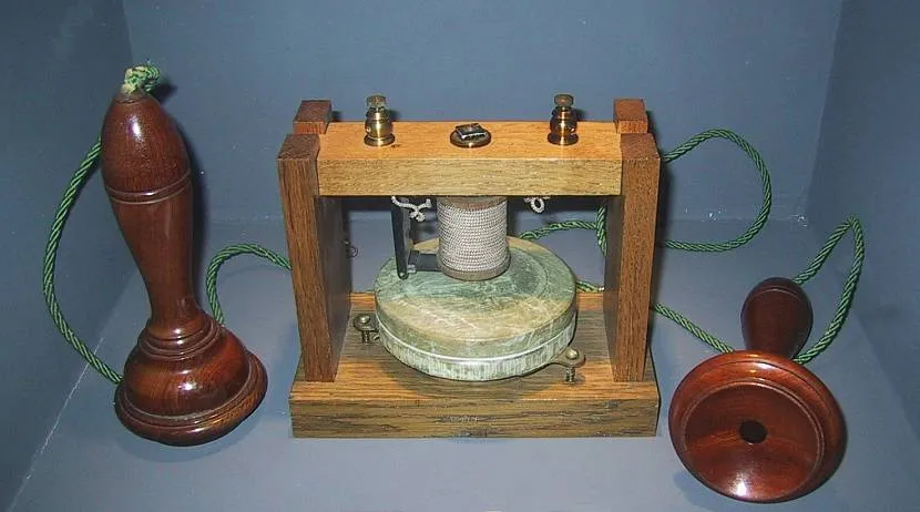 Jeden z pierwszych telefonów