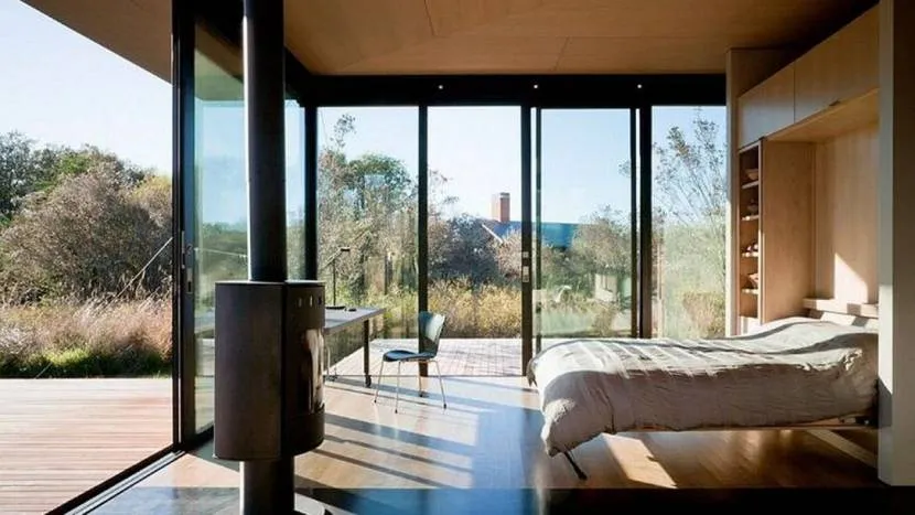 Okna z podwójnymi szybami zapewniają komfort, światło i ciepło w domu