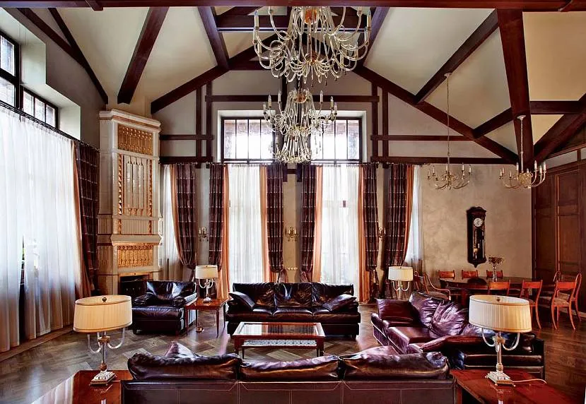 Przestronny salon w bawarskim domu