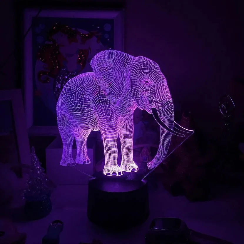 Lampki nocne, które tworzą iluzję 3D trójwymiarowej postaci