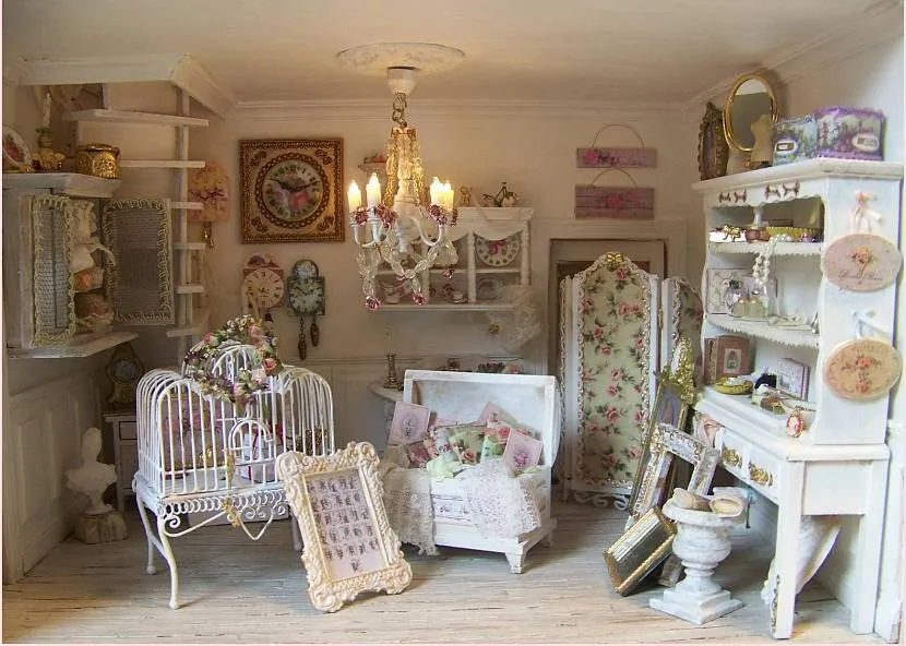 Piękny projekt pokoju dziecięcego dla dziewczynki w stylu shabby chic