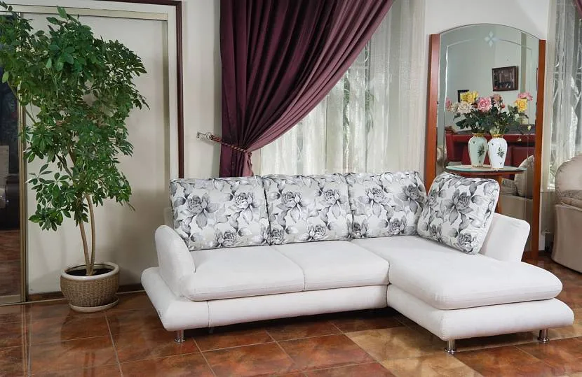 Sofa w salonie