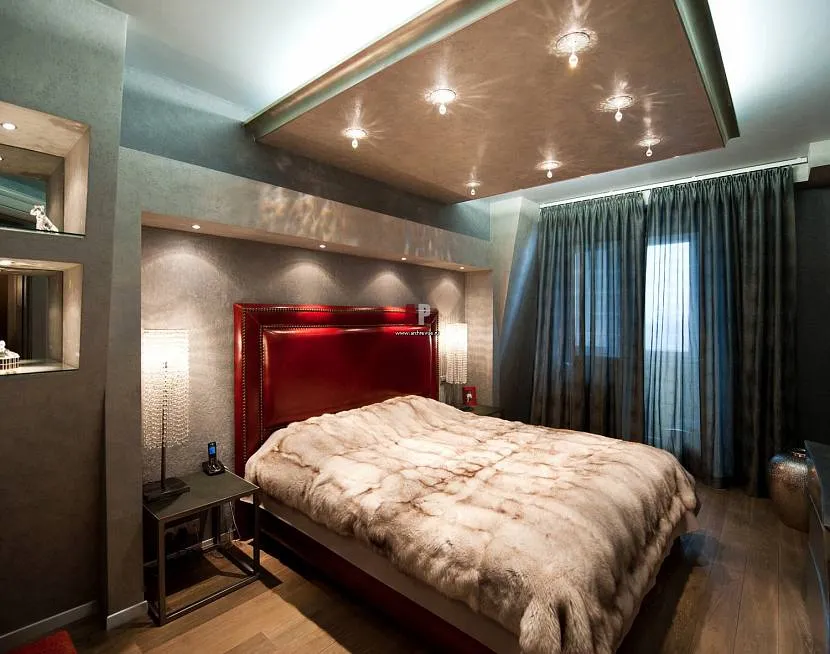 Wielopoziomowe światło w sypialni 11 metrów