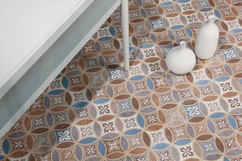 Метлахський кахель для облицювання підлоги плиткою